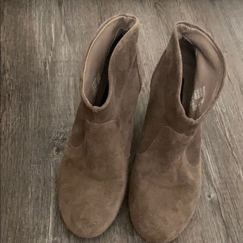 Steve Madden leather ankle booties